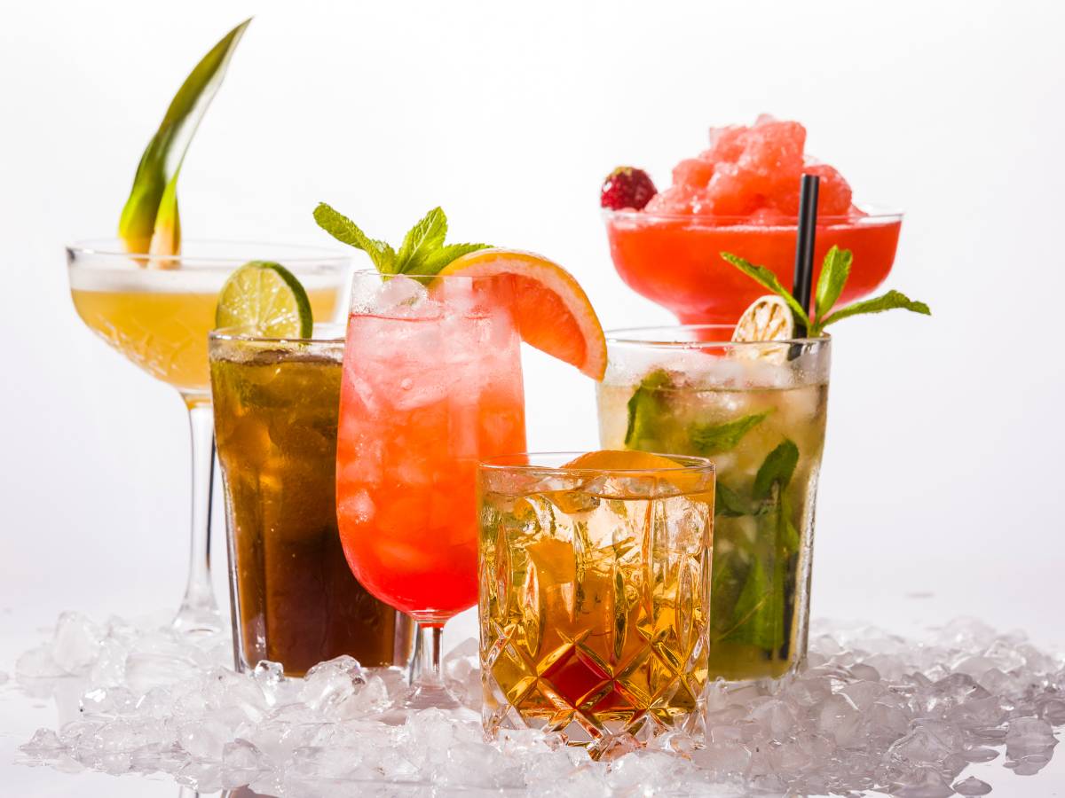 Ảnh hưởng của kích thước viên đá đến hương vị cocktail 1 Ảnh hưởng của kích thước viên đá đến hương vị cocktail như thế nào