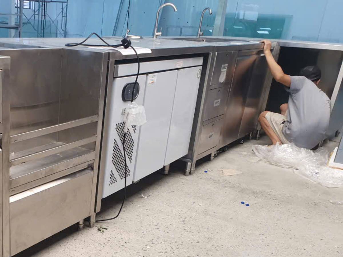 Tiêu chí chọn tủ đông 400L và lợi ích kinh doanh cho quán ăn, nhà hàng 3 cách sử dụng tủ đông 400l